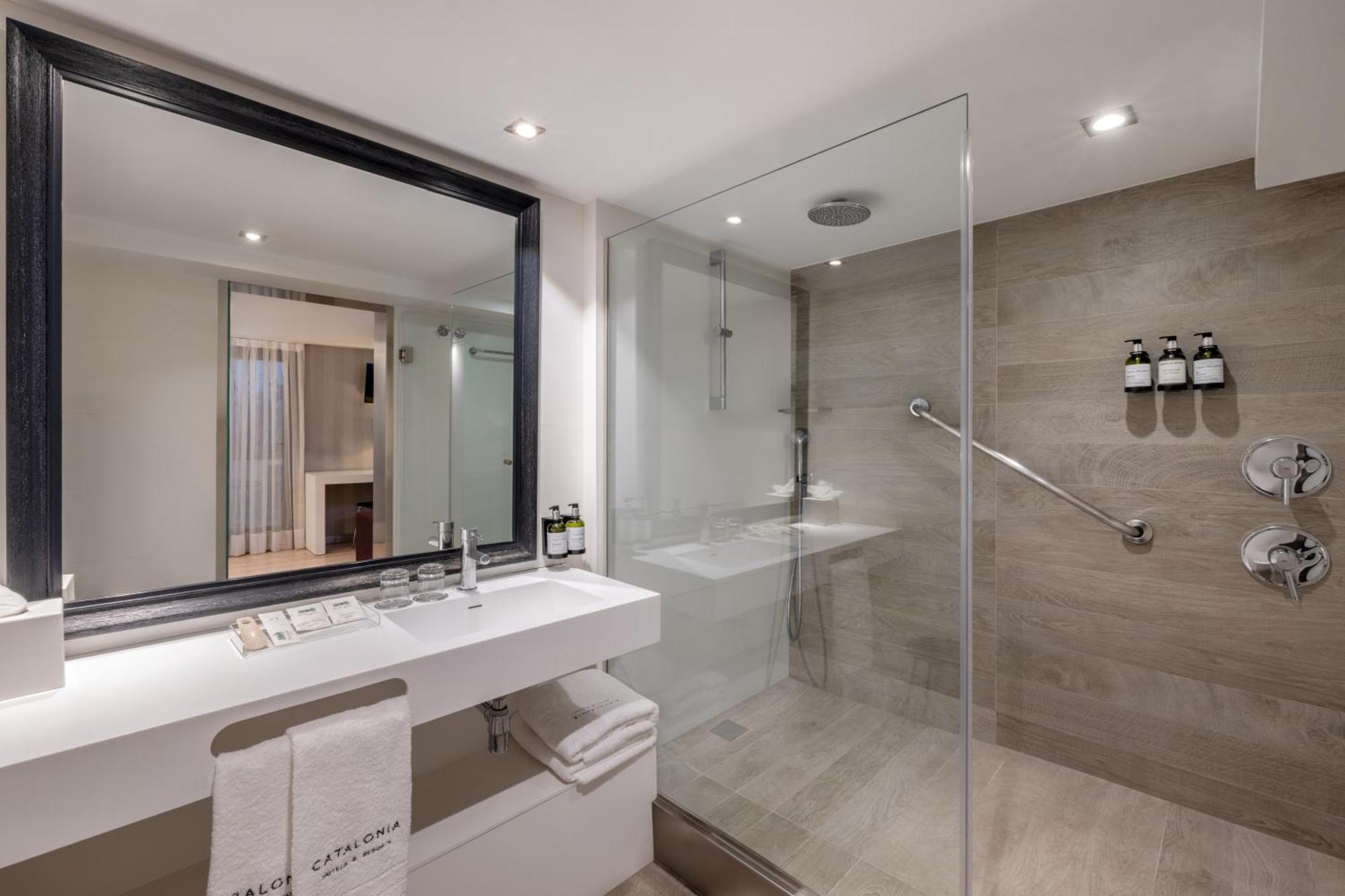 Superior Double Room,1771497982:JPEG
